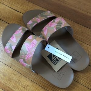Brand New Reef Sandals! 🌺